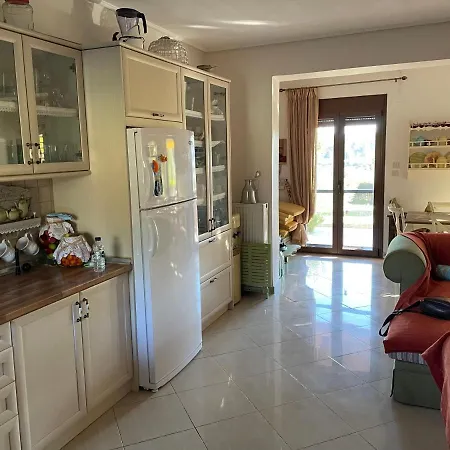 Pino Pueblo Casa vacanze Paliouri